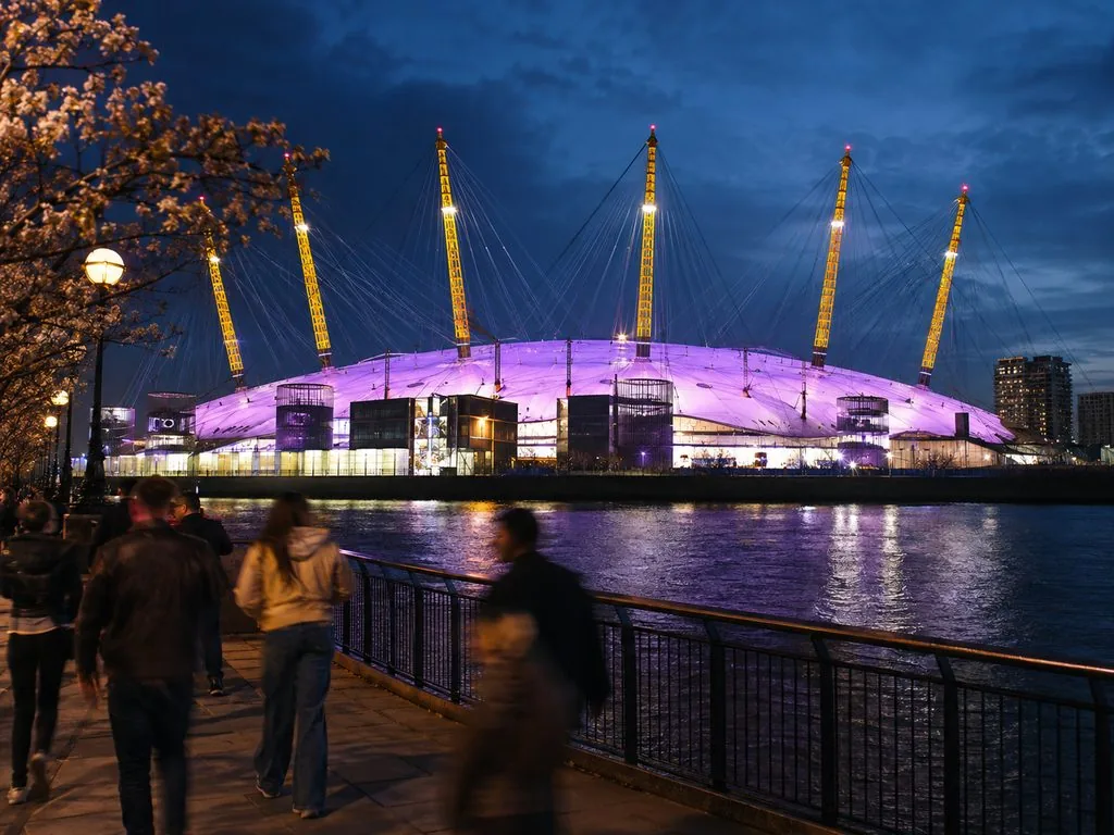 London &mdash; The O2 Arena